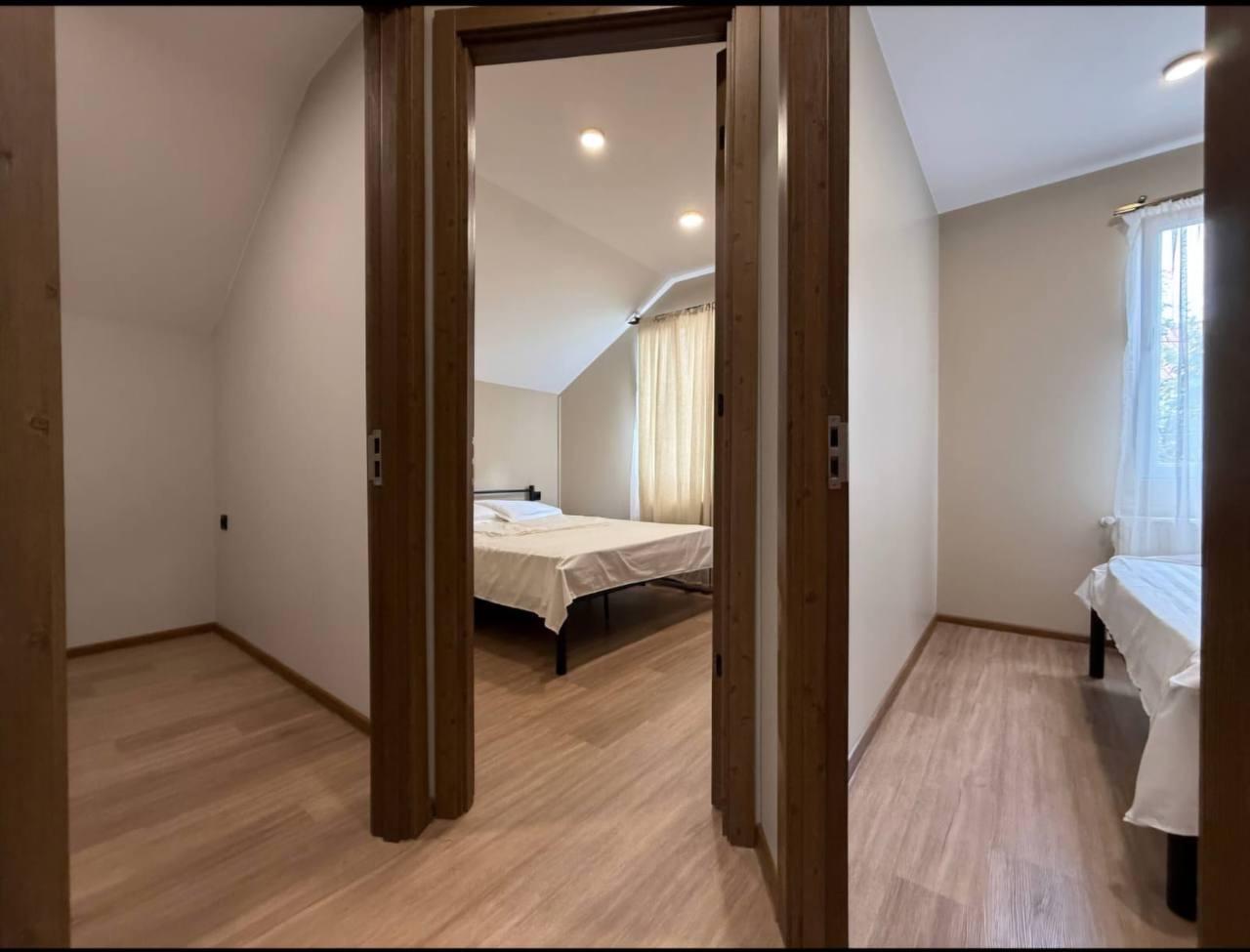 4-Room House For Rent In Batumi, Petre Melikishvili St, 30 view 3