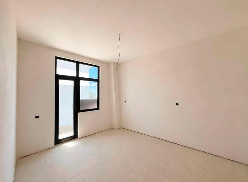 3-Room Apartment For Sale In Batumi, Shota Rustaveli St, 15/7 view 11
