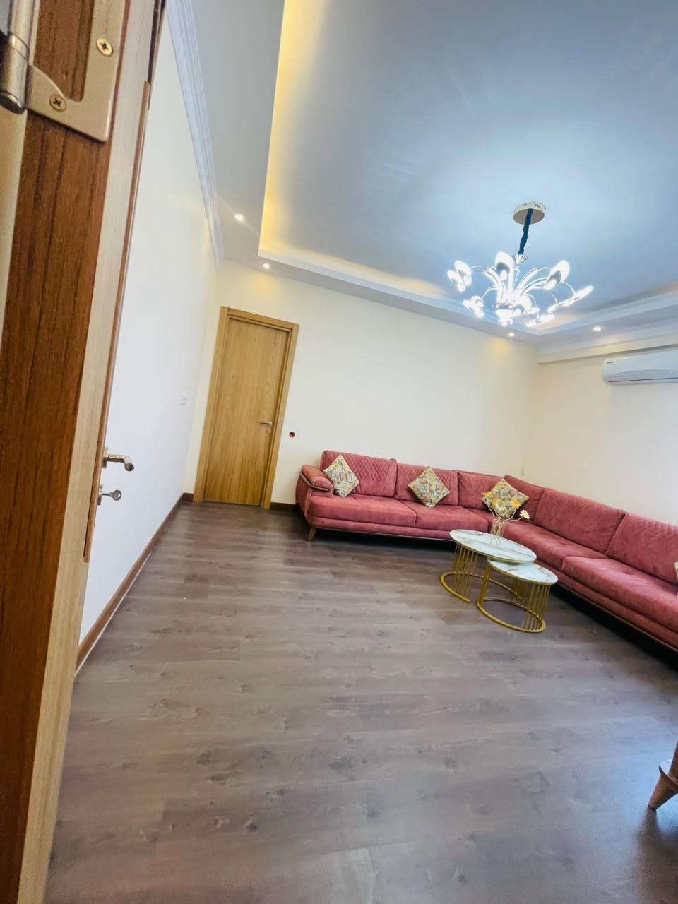 4-Room Apartment For Daily Rent In Batumi, David Aghmashenebeli St, 110 M² — 330 ₾ Per Day view 2