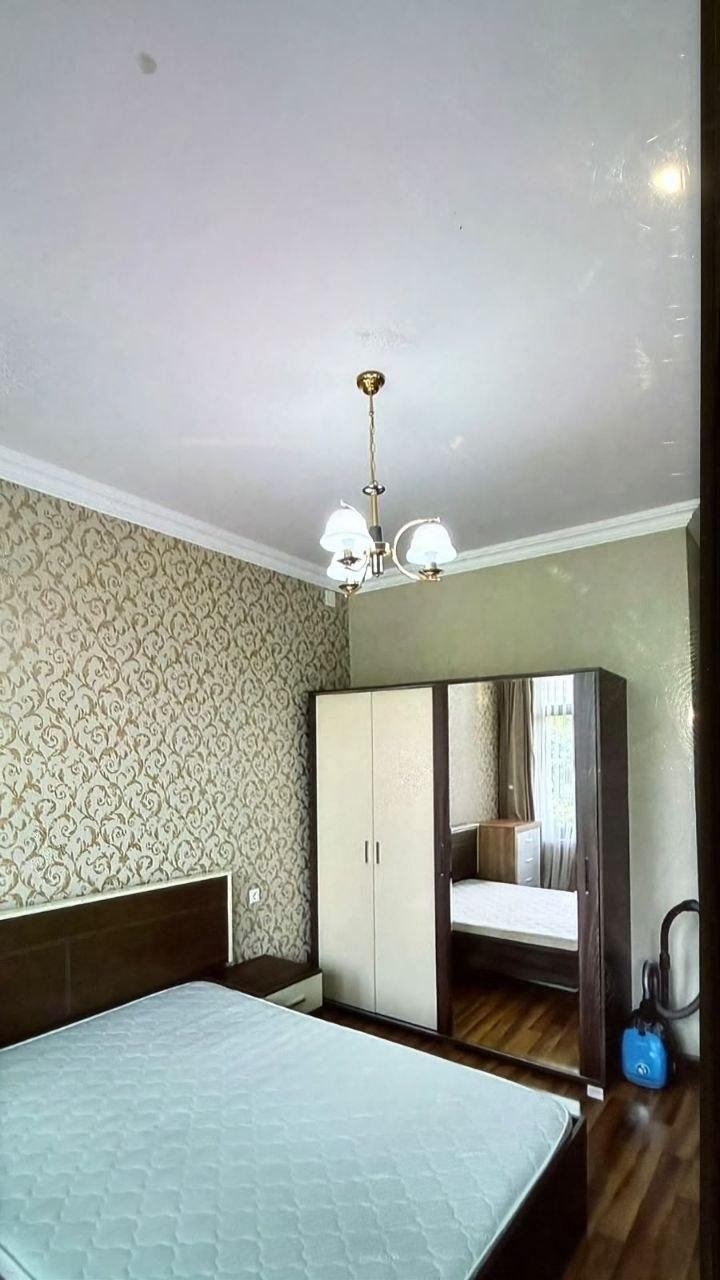 2-Room Apartment For Rent In Batumi, Tamar Mepe Ave, 2 view 2