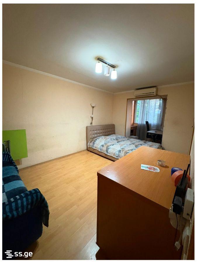 1-Zimmer-Wohnung, Dighomi Massive 4th Block