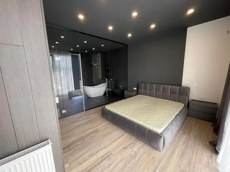 Baron De Baye St: 5-Room House, 400.0 M² | Korter.Ge view 2