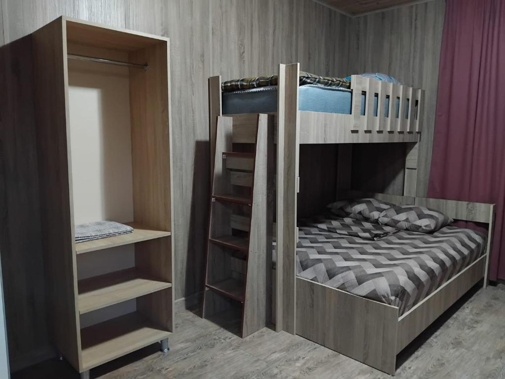 5-Room House In Kobuleti, Vakhushti Bagrationi St, 42, 200 M², Is Available For Daily Rent For 70 ₾ view 5