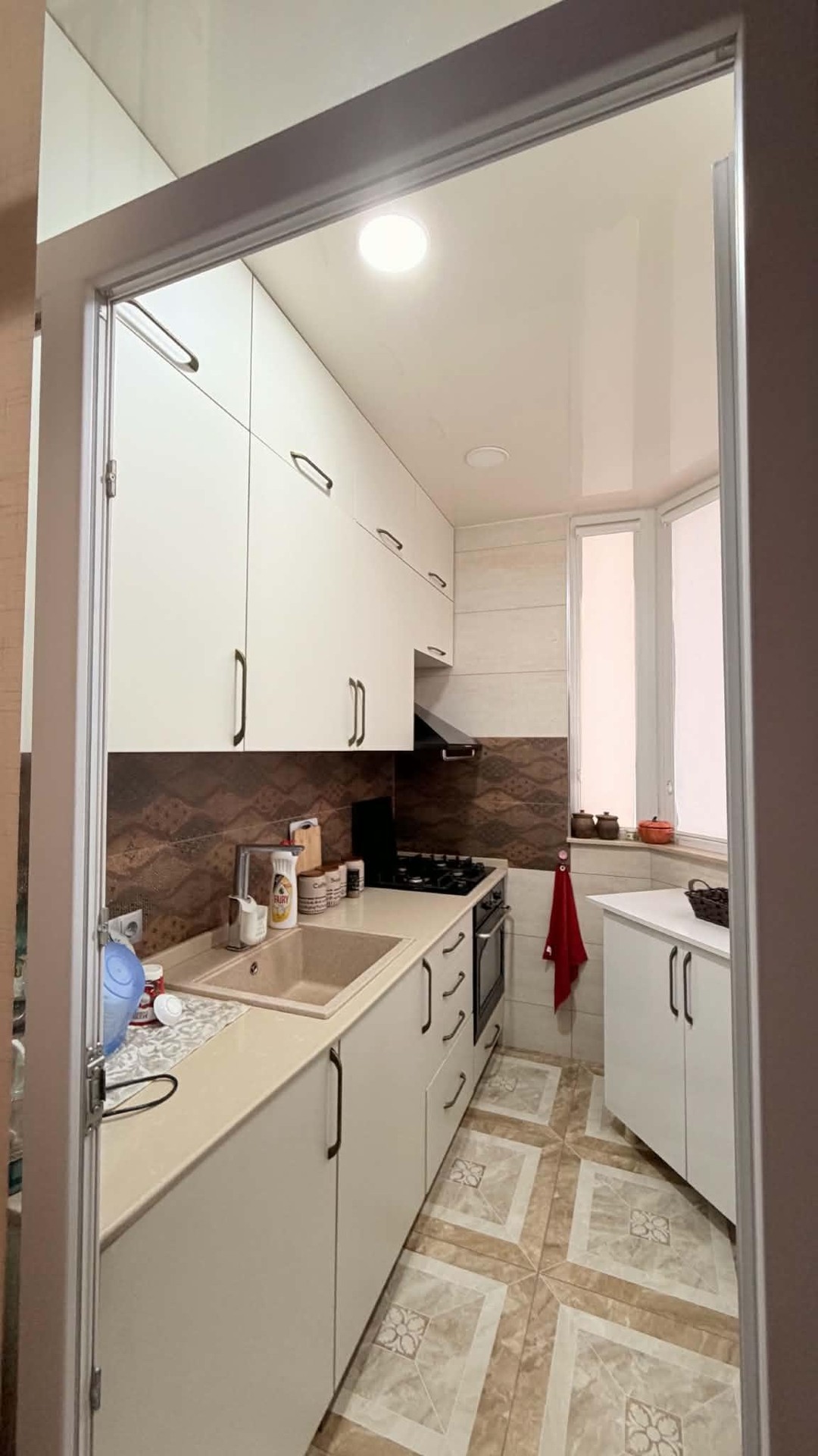 3-Room Apartment For Rent In Batumi, Shalva Inasaridze St, 7a view 3