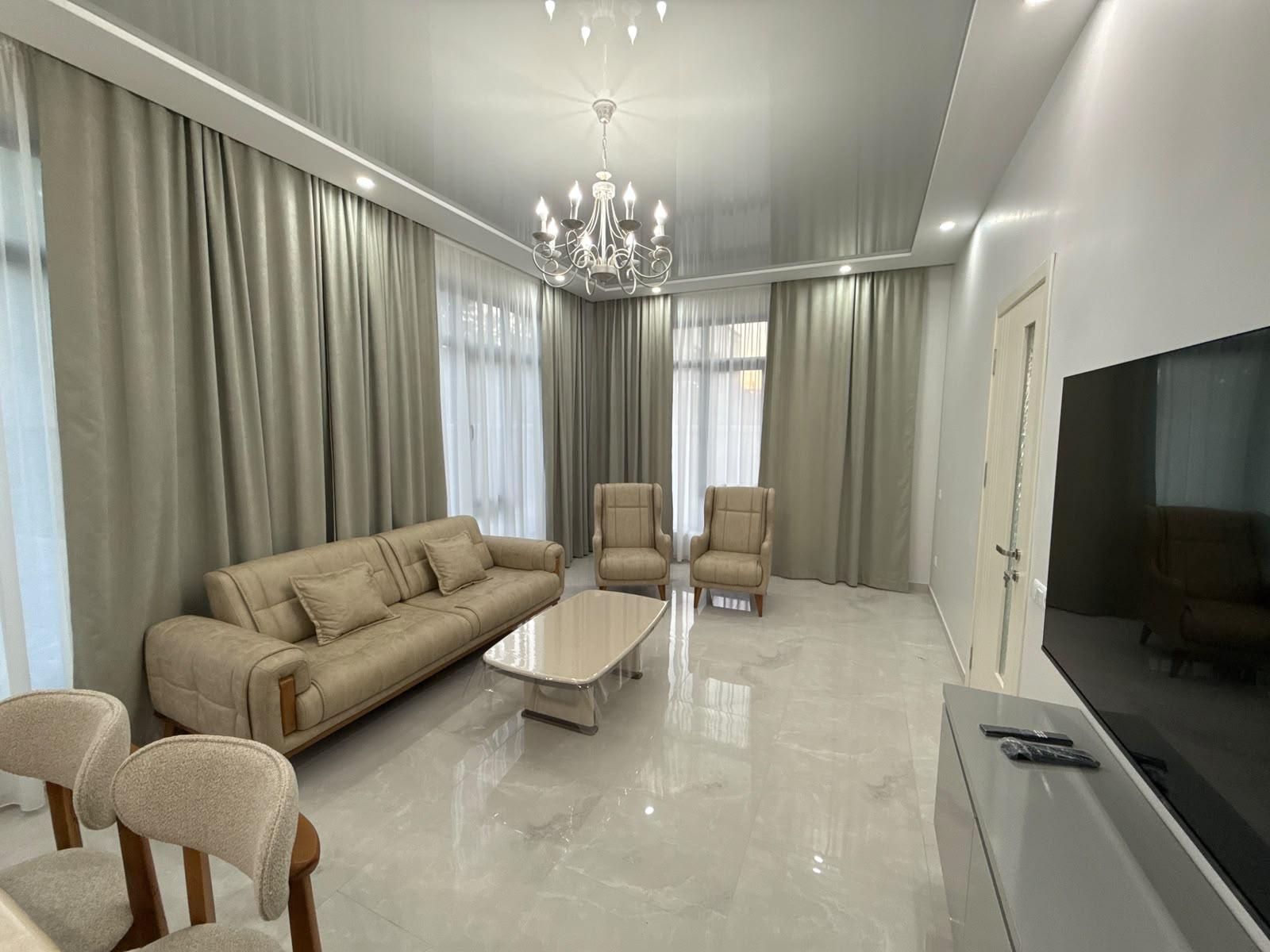 5-Room House For Rent In Batumi, Fridon Khalvashi Ave, 1 view 3