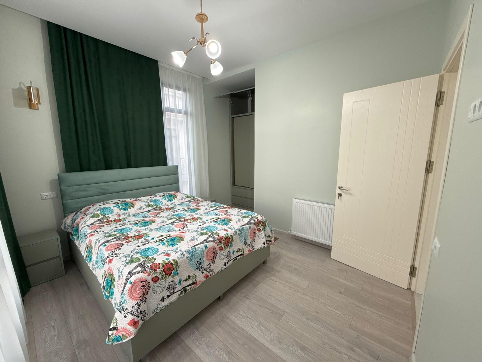 5-Room House For Rent In Batumi, Fridon Khalvashi Ave, 1 view 11