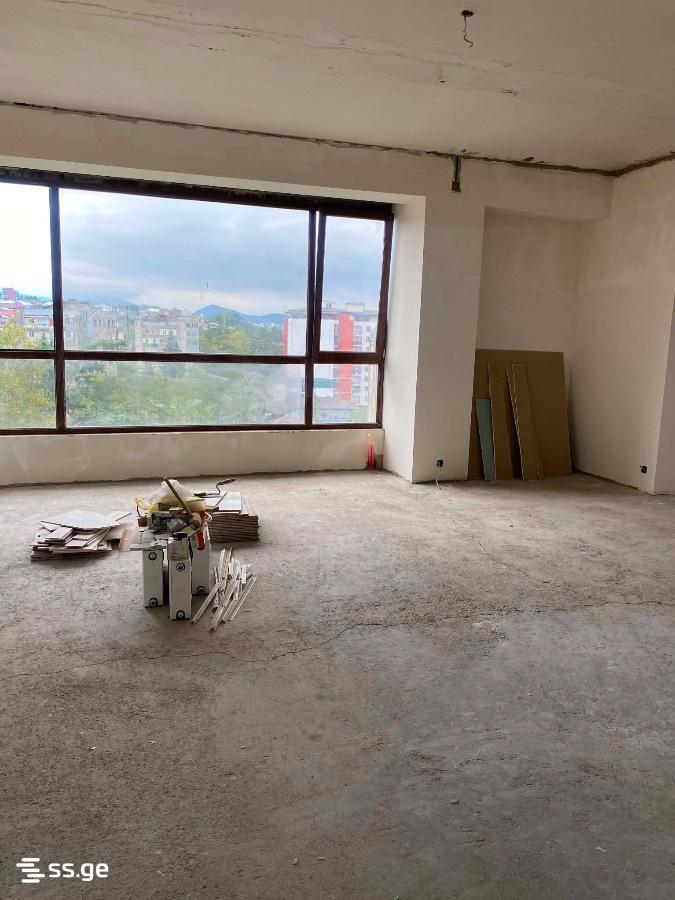 4 Room Flat For Sale view 3