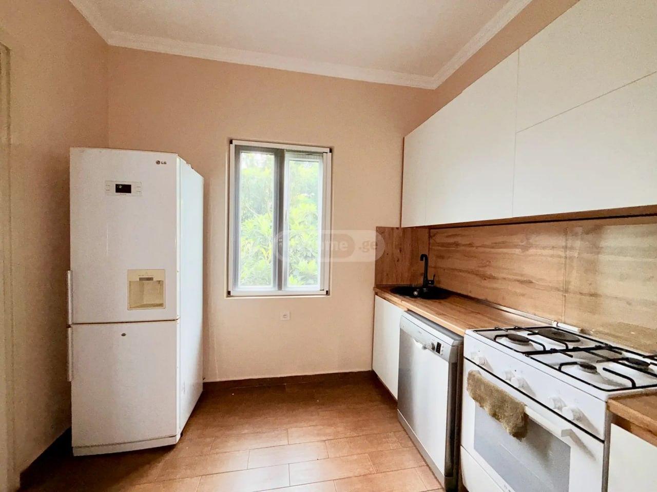 5-Room House For Rent In Batumi, General Aslan Abashidze St, 113 view 1