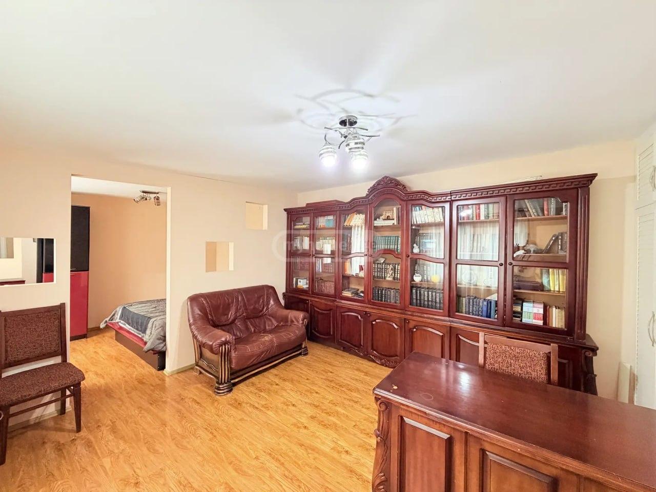 5-Room House For Rent In Batumi, General Aslan Abashidze St, 113 view 10