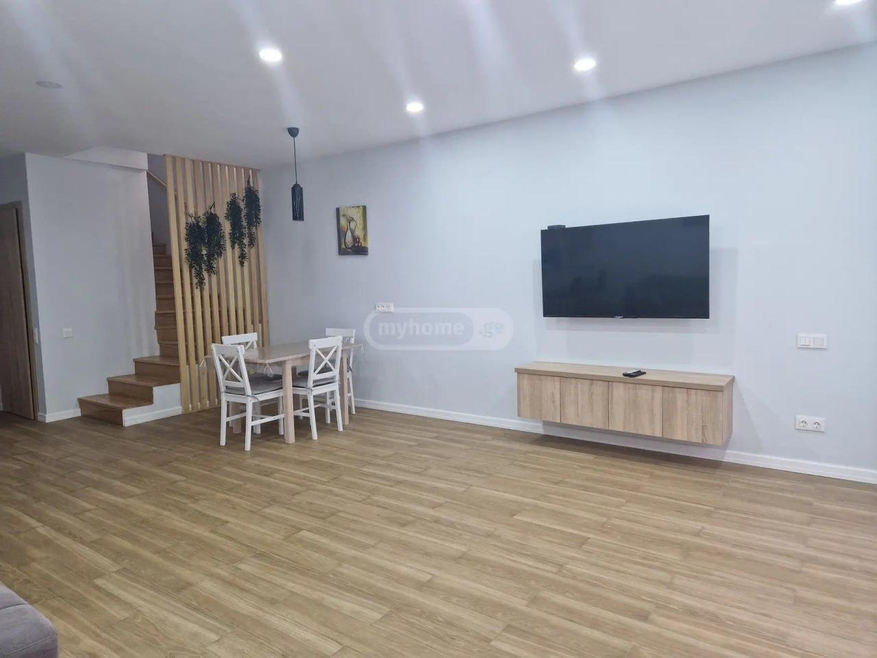 4-Room House For Rent In Batumi, ул. Нина Нежарадзе , 2 view 2
