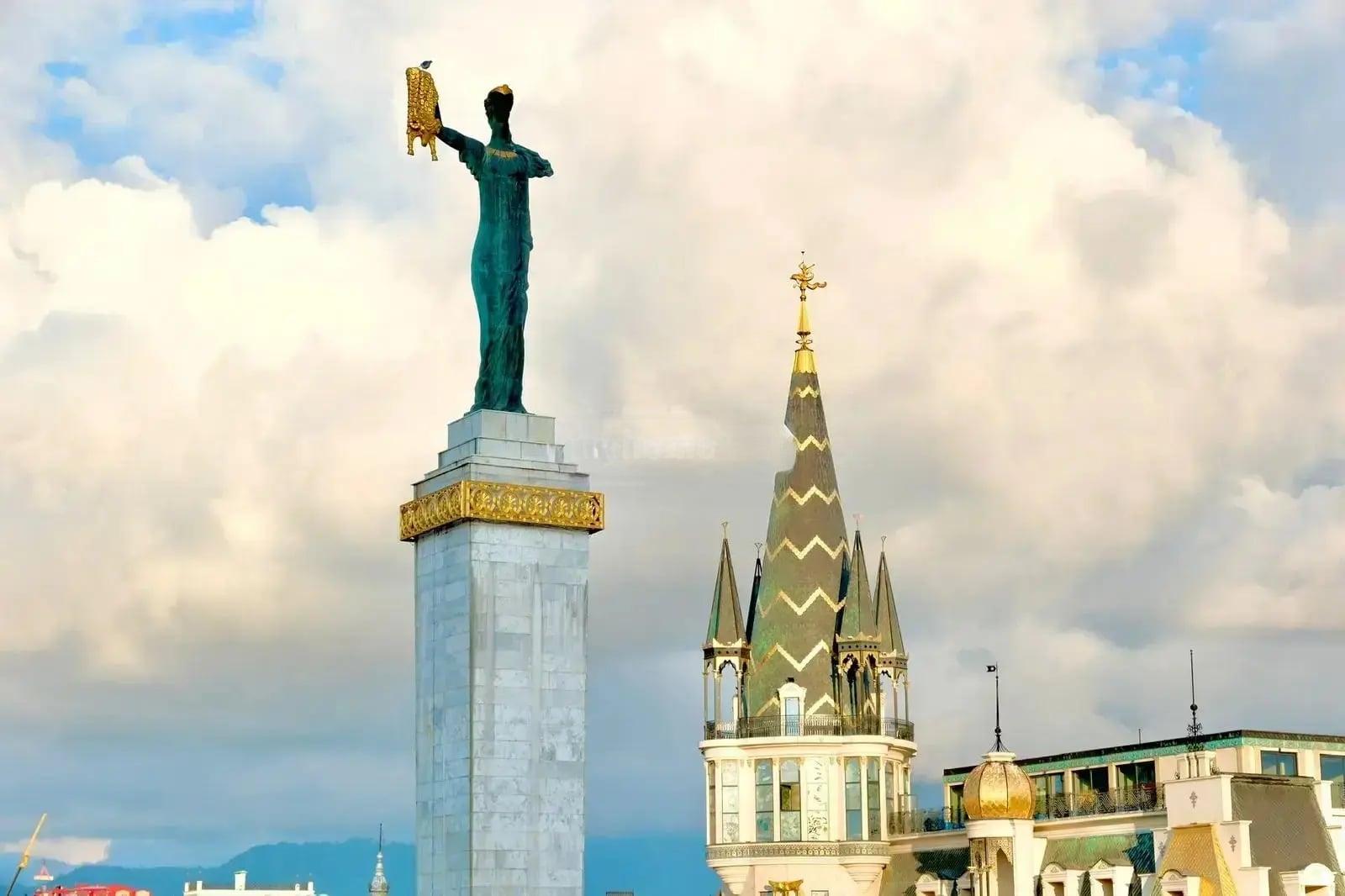 2-Room Apartment For Daily Rent In Batumi, Memed Abashidze St, 0, 95 M² — $115 Per Day view 42