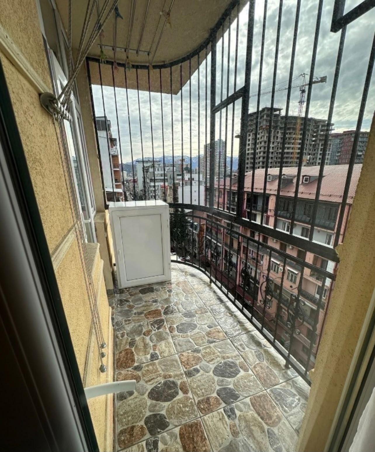 Studio Apartment For Sale view 10