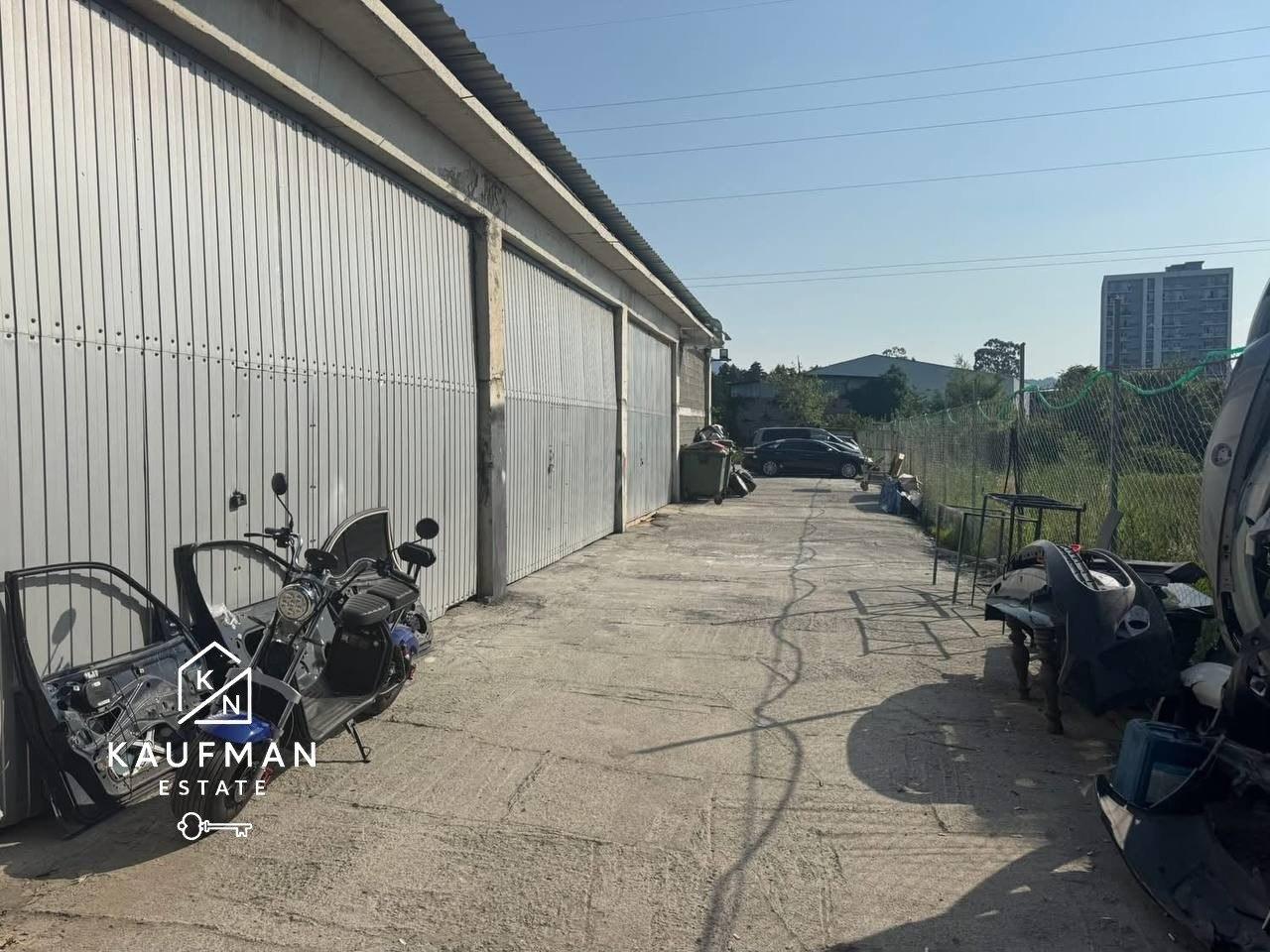 Commercial Property For Rent: 70 M² In Batumi, Akaki Shanidze 3rd Dead End, 21 – $306 view 3