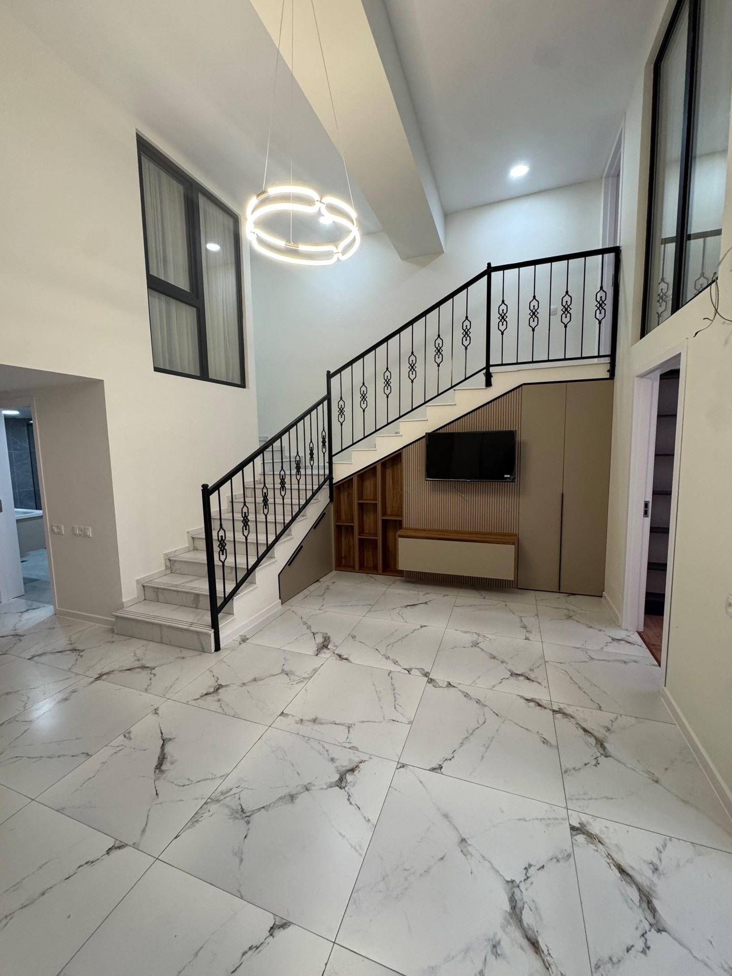5-Room Apartment For Sale In Batumi, David Aghmashenebeli St, 20i view 6