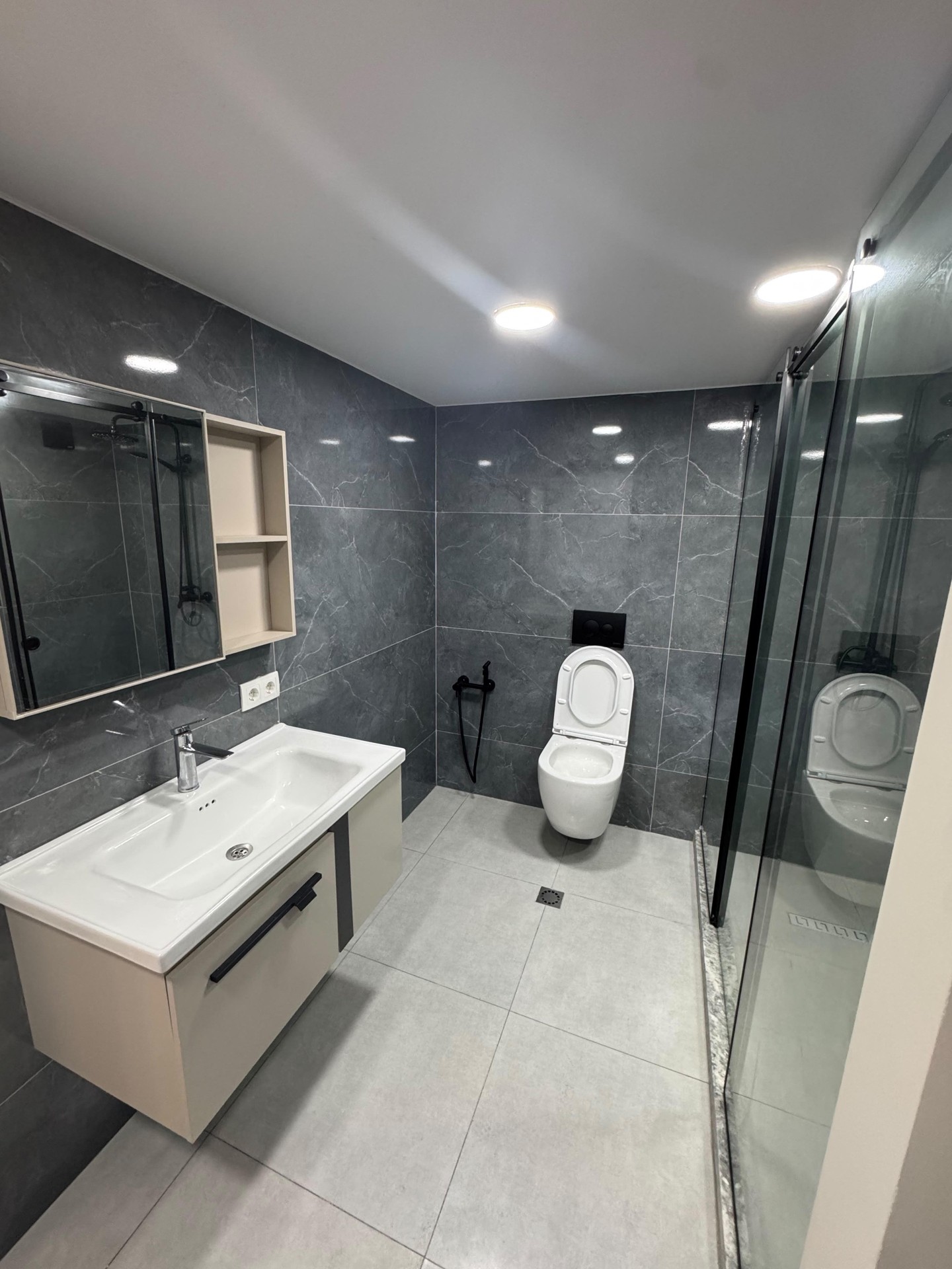 5-Room Apartment For Sale In Batumi, David Aghmashenebeli St, 20i view 16