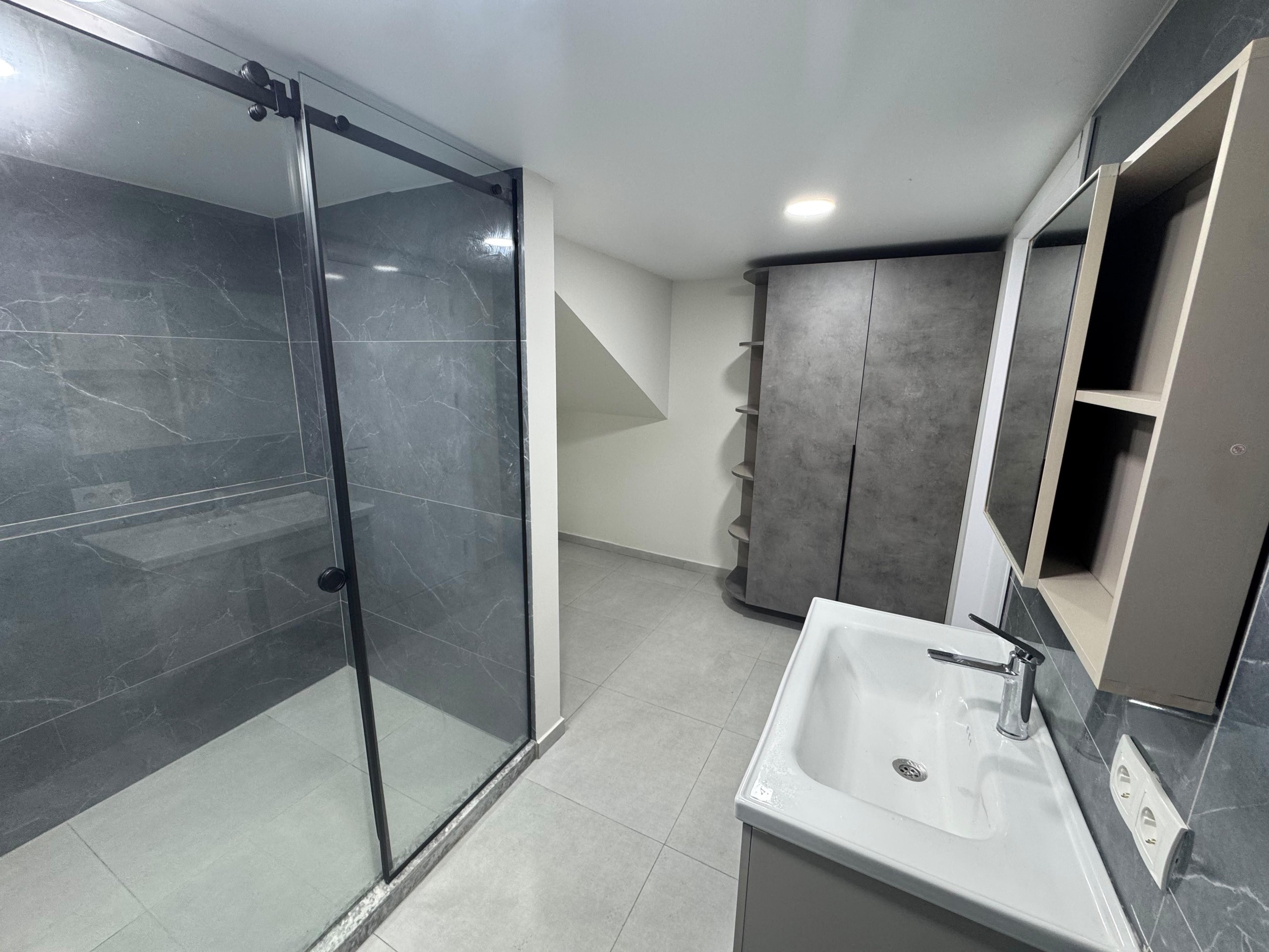 5-Room Apartment For Sale In Batumi, David Aghmashenebeli St, 20i view 18