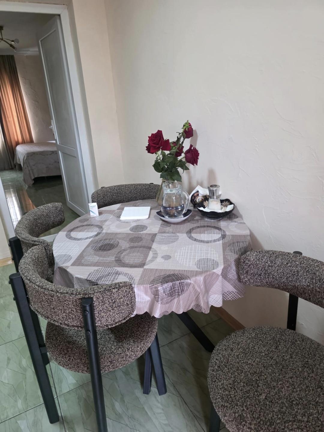1-Room Apartment For Rent In Batumi, Fridon Khalvashi Ave, 87 view 3