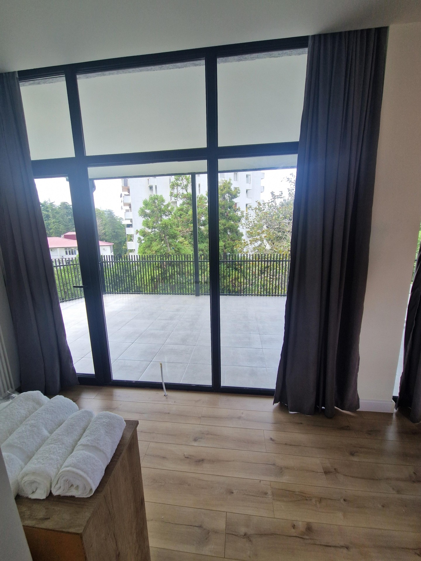 5-Room House In Batumi, Tamar Mepe 3rd Lane, 2d, 500 M², Is Available For Daily Rent For $80 view 2