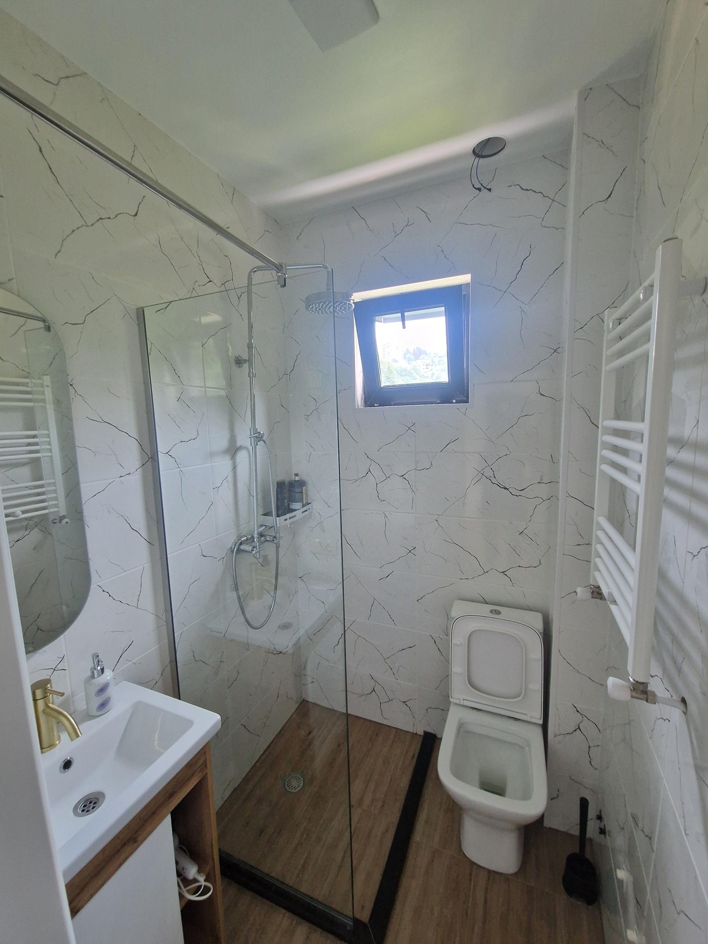 5-Room House In Batumi, Tamar Mepe 3rd Lane, 2d, 500 M², Is Available For Daily Rent For $80 view 19