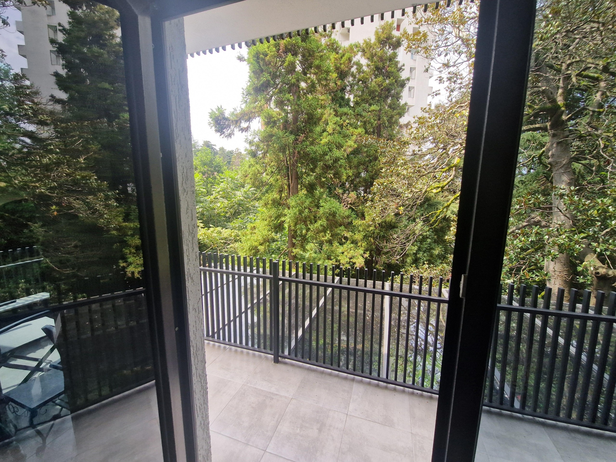 5-Room House In Batumi, Tamar Mepe 3rd Lane, 2d, 500 M², Is Available For Daily Rent For $80 view 20