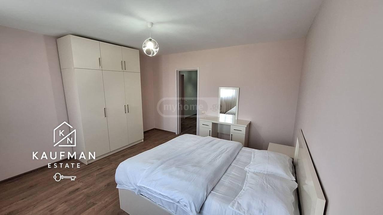 4-Room House For Rent In Batumi, Haidar Abashidze St, 1 view 1