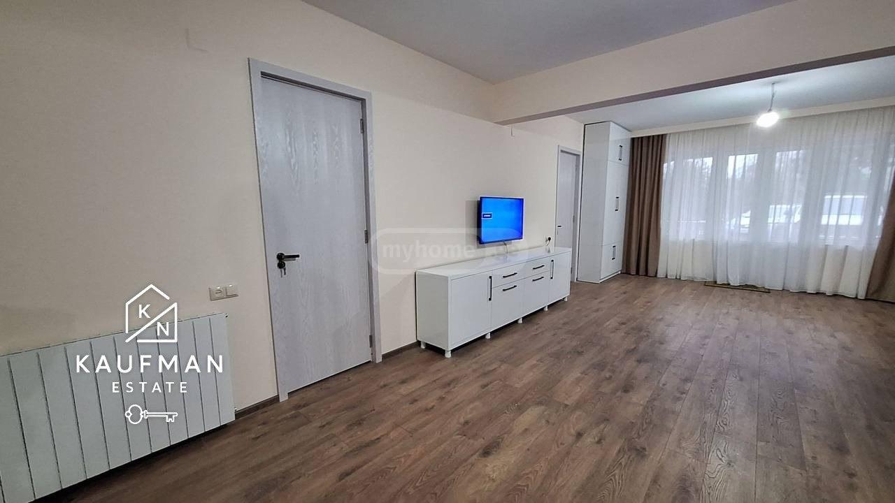 4-Room House For Rent In Batumi, Haidar Abashidze St, 1 view 4