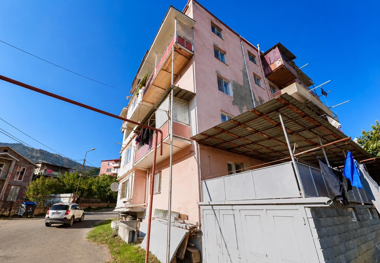 3-Room Apartment For Sale In Mtskheta, Gmiri St view 1