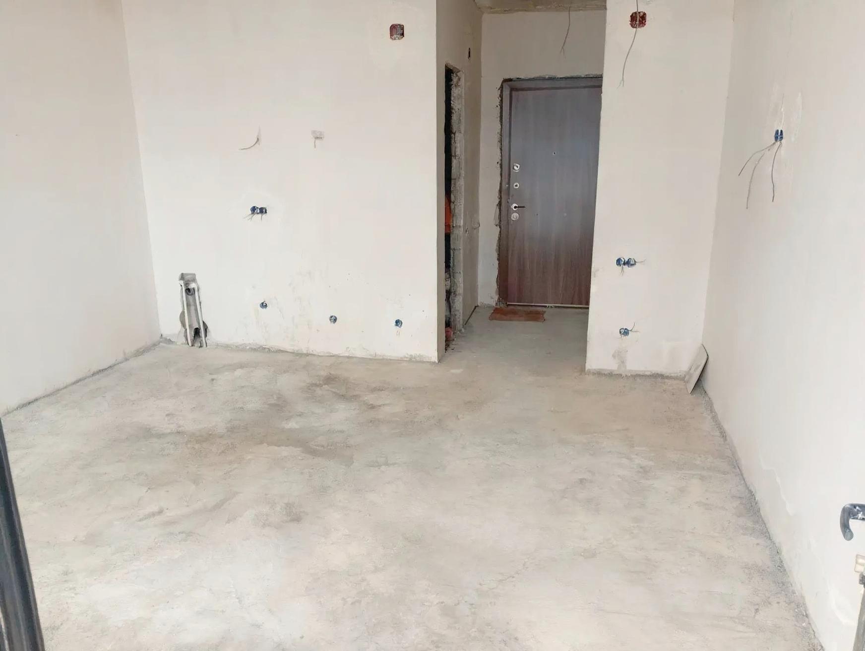 Studio Apartment For Sale view 1