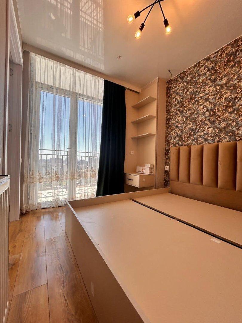 3-Room Apartment For Sale In Batumi, Zhiuli Shartava Ave, 27-31 view 6