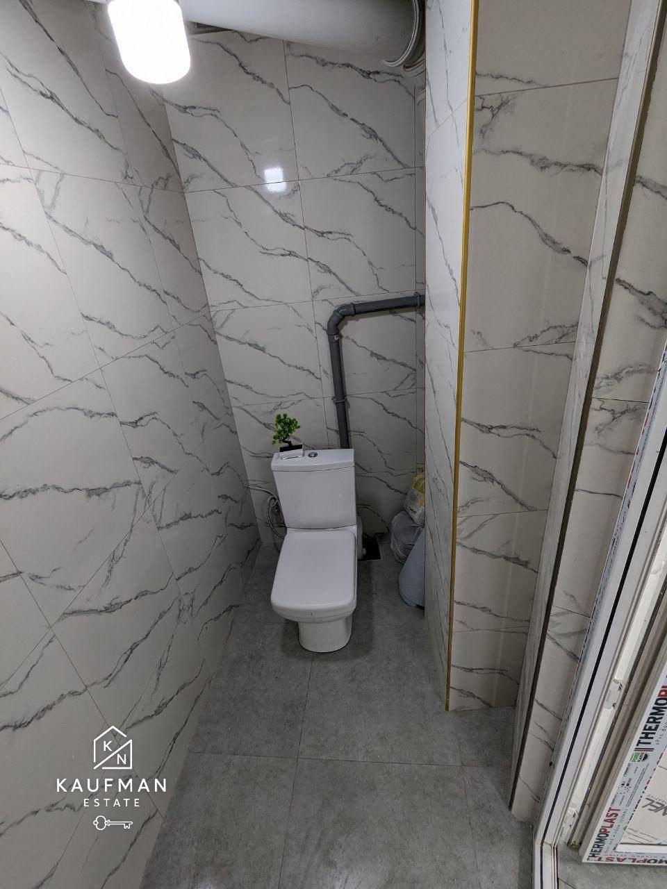 Commercial Property For Rent: 60 M² In Batumi, Zurab Gorgiladze St, 98 – $400 view 5