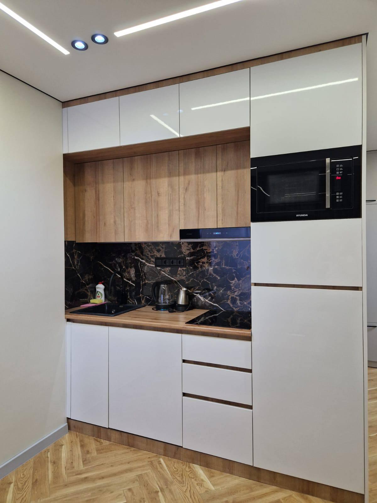 2-Room Apartment For Rent In Batumi, BlueSky Tower view 4