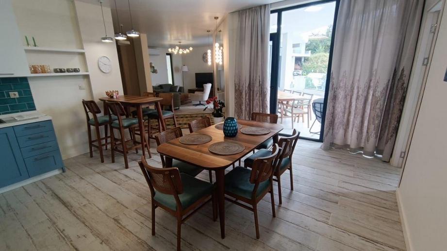 5-Room House For Sale In Batumi, Tamar Mepe Ave, 3 view 16