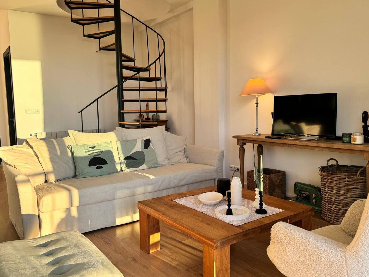 4-Room House For Rent In Batumi, 26 May St view 5