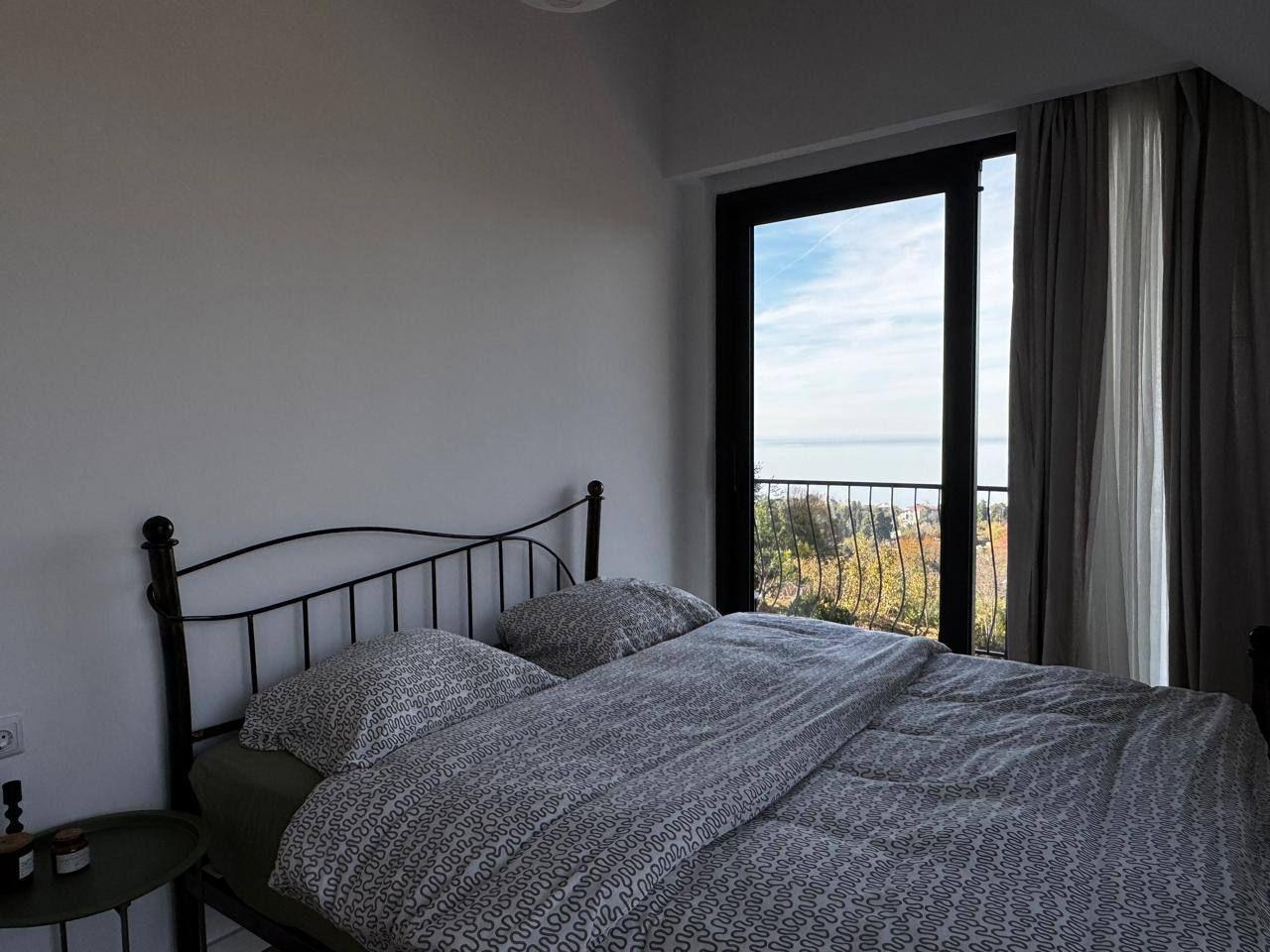 4-Room House For Rent In Batumi, 26 May St view 7
