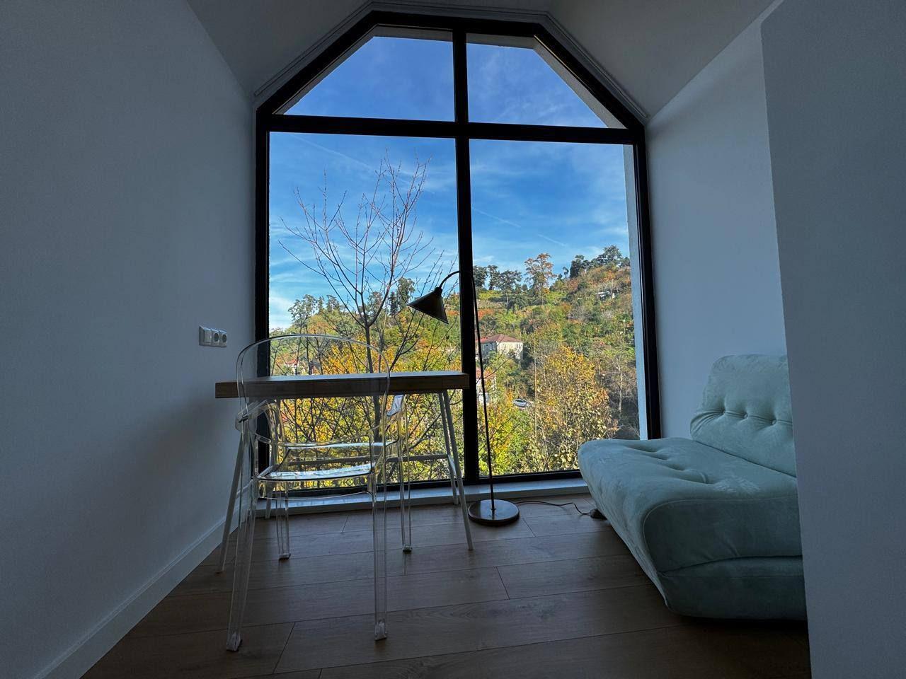 4-Room House For Rent In Batumi, 26 May St view 9