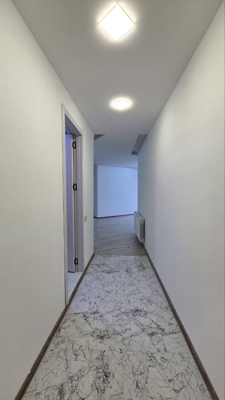 Commercial Property For Rent: 105 M² In Batumi, David Aghmashenebeli St, 2 – $1,500 view 4