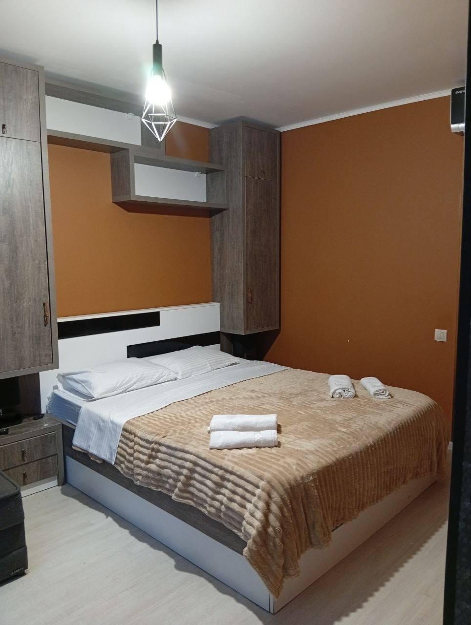Studio Apartment For Rent In Batumi, Tamar Mepe Ave, 60 view 2