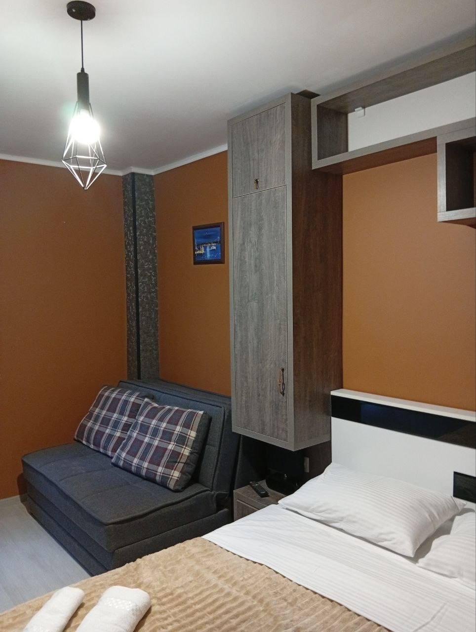 Studio Apartment For Rent In Batumi, Tamar Mepe Ave, 60 view 1