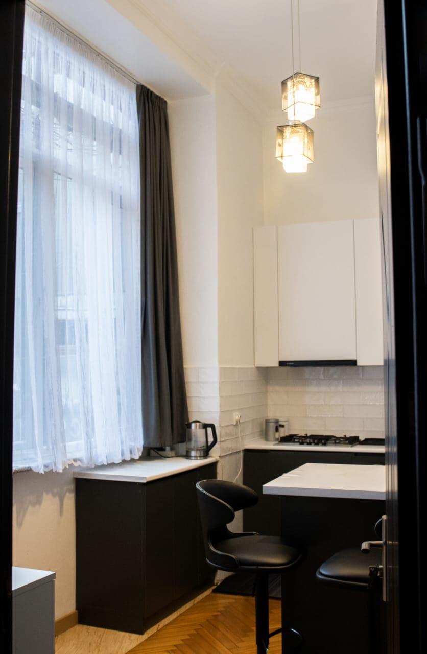 4-Room Apartment For Rent In Batumi, Konstantine Gamsakhurdia St, 25 view 10