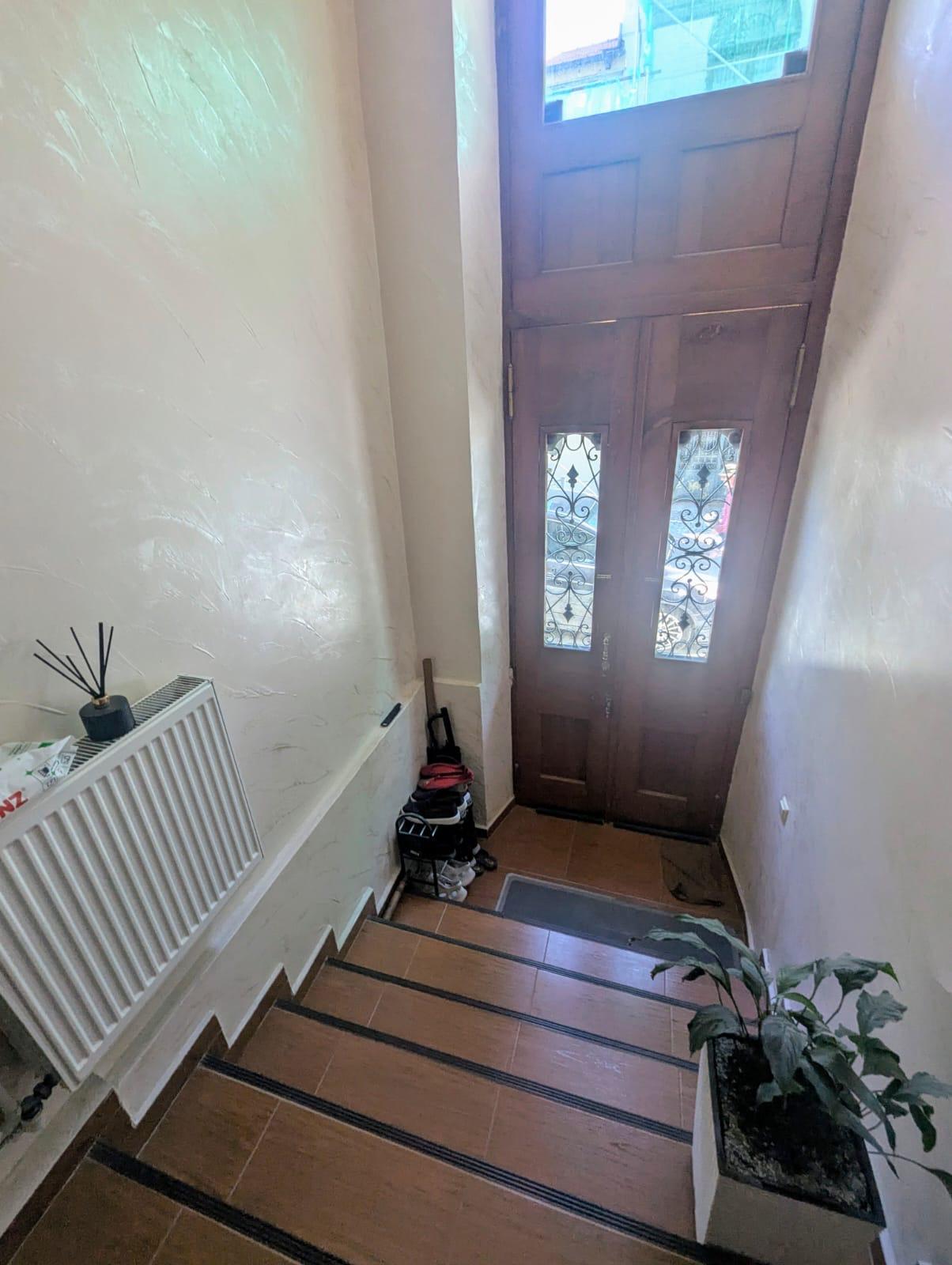 4-Room Apartment For Rent In Batumi, Konstantine Gamsakhurdia St, 25 view 2