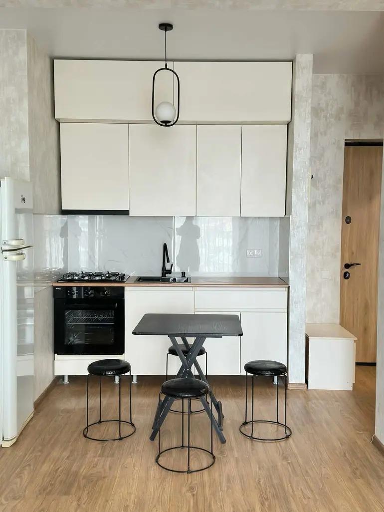 2-Zimmer-Wohnung, Mukhiani