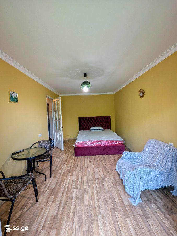1-Zimmer-Wohnung, Dighomi Massive 4th Block