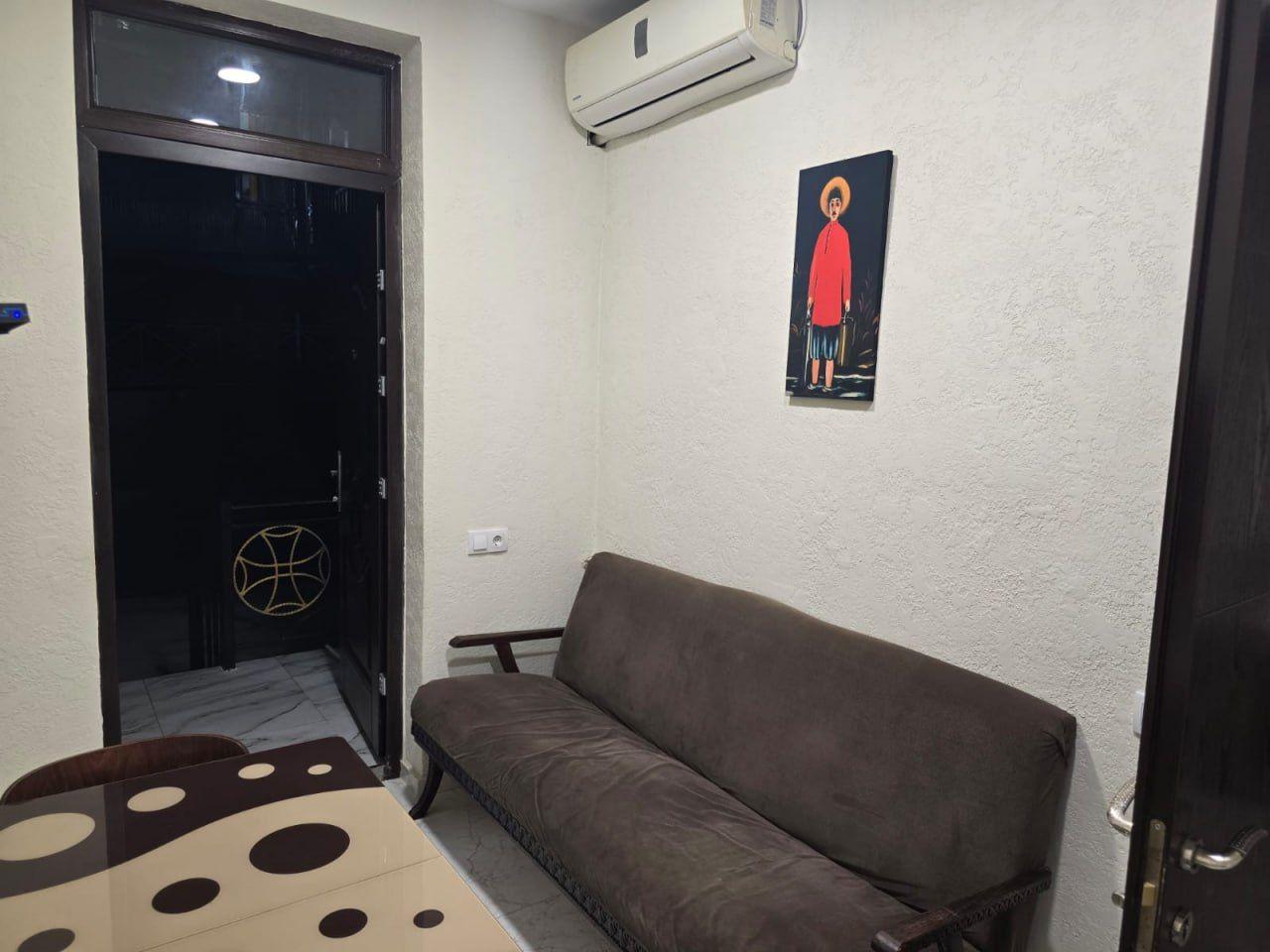 2-Room House For Rent In Batumi, Luka Asatiani St, 48 view 2