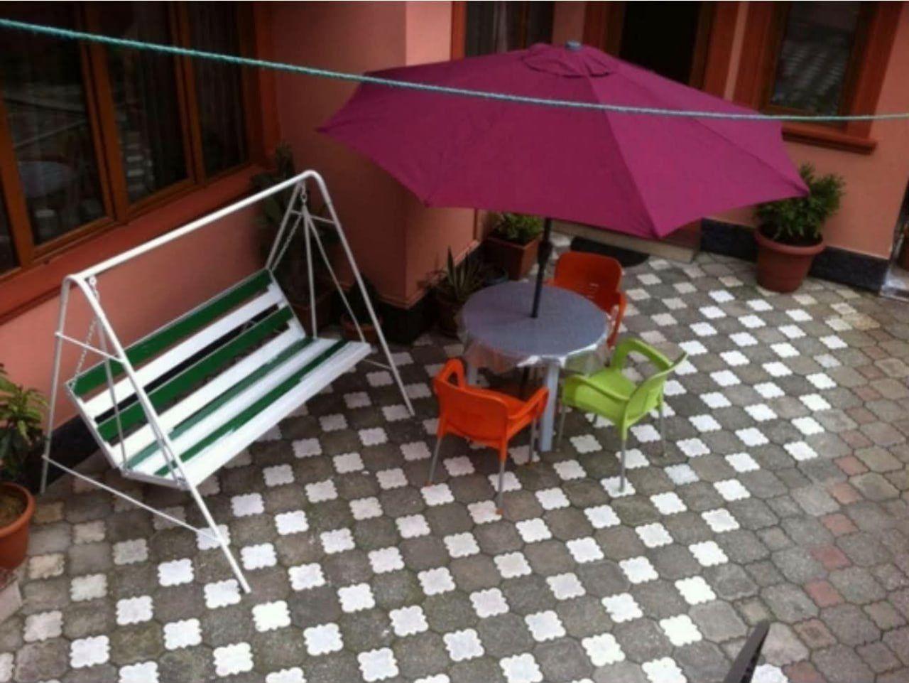 3-Room House For Rent In Batumi, Vakhtang Gorgasali St, 6 view 1