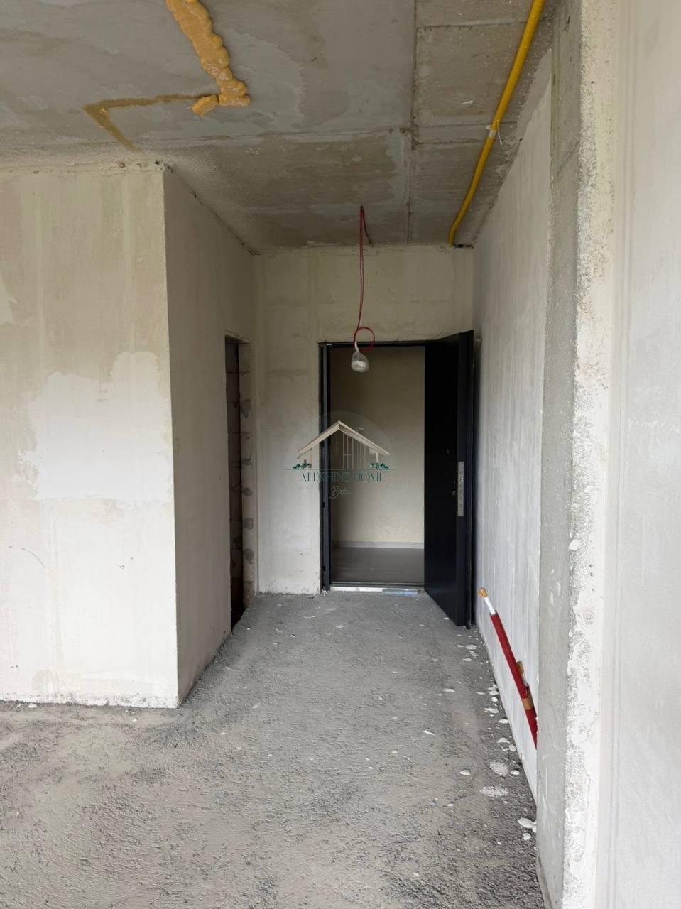 Studio Apartment For Sale view 4