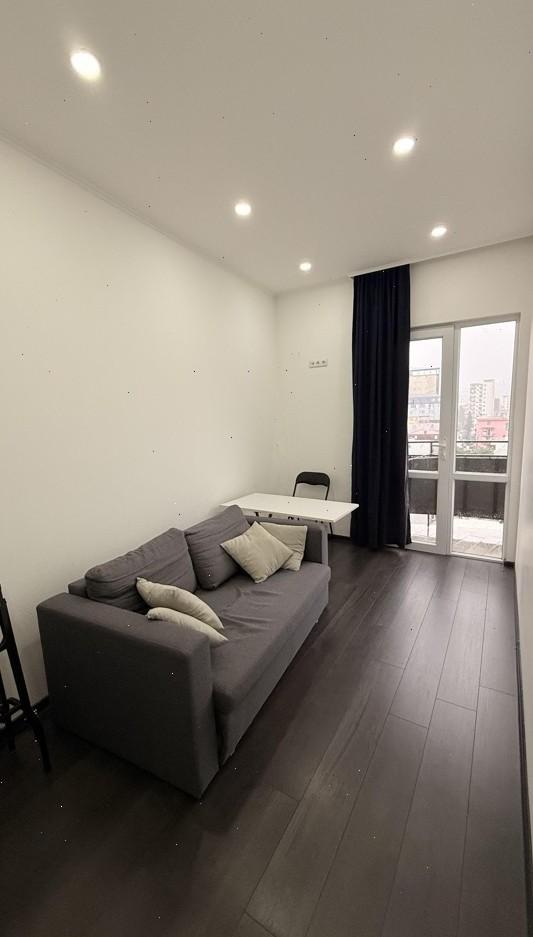 5-Room Apartment For Sale In Batumi, Taomsheni view 1