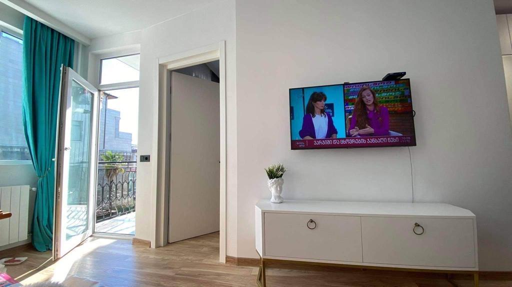 2-Room Apartment For Rent In Batumi, Luka Asatiani St, 13 view 17