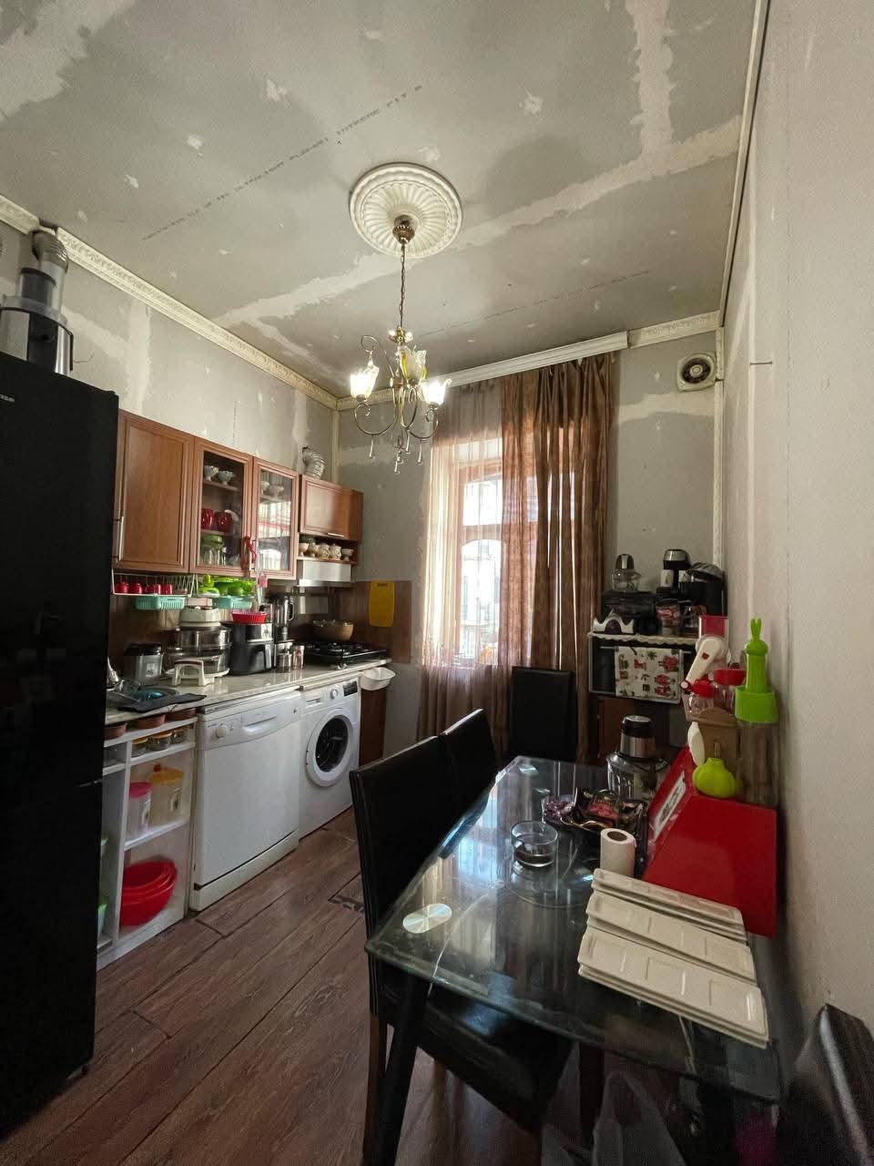 5-Room House For Sale In Batumi, Vazha-Pshavela St, 28 view 10