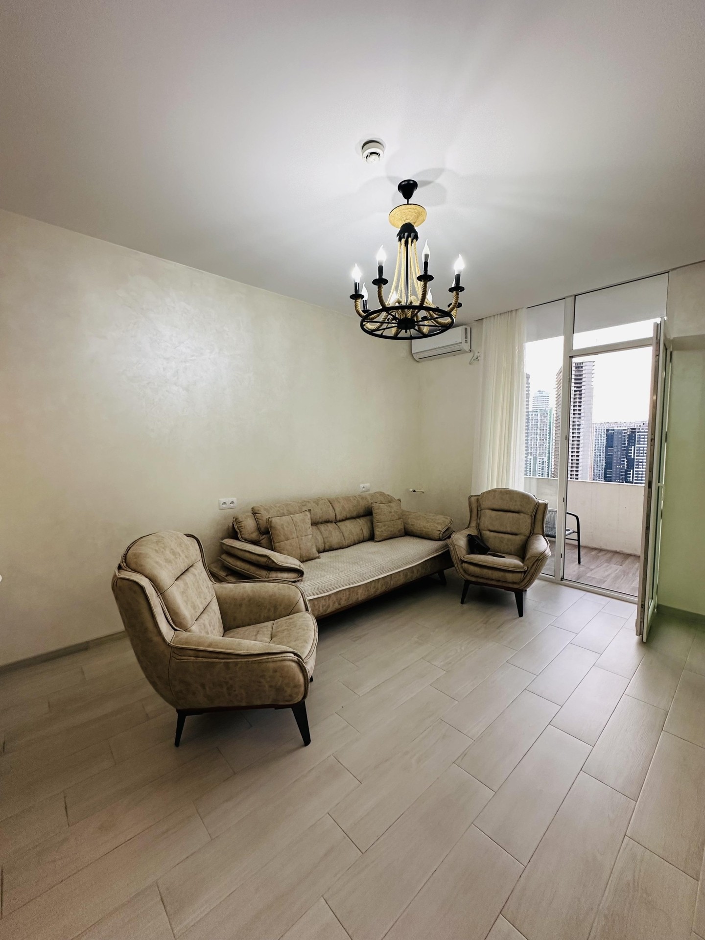 2-Room Apartment For Daily Rent In Batumi, Tbel Abuseridze St, 16, 55 M² — 100 ₾ Per Day view 8