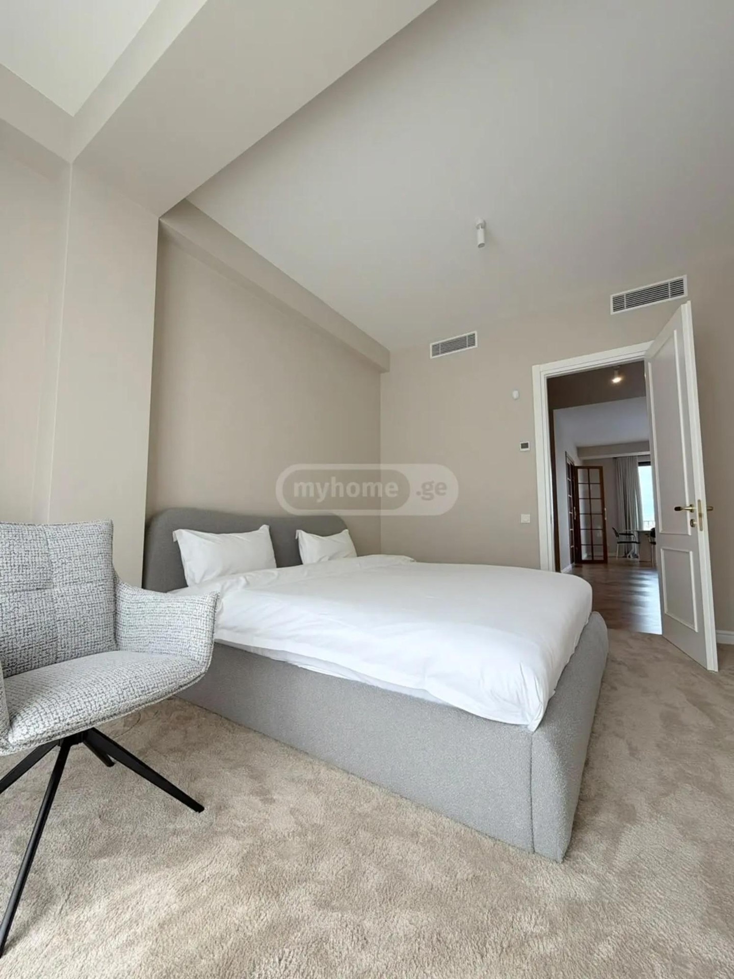 Polikarpe Kakabadze St, 47: Studio, 230.0 M² | Korter.Ge view 6